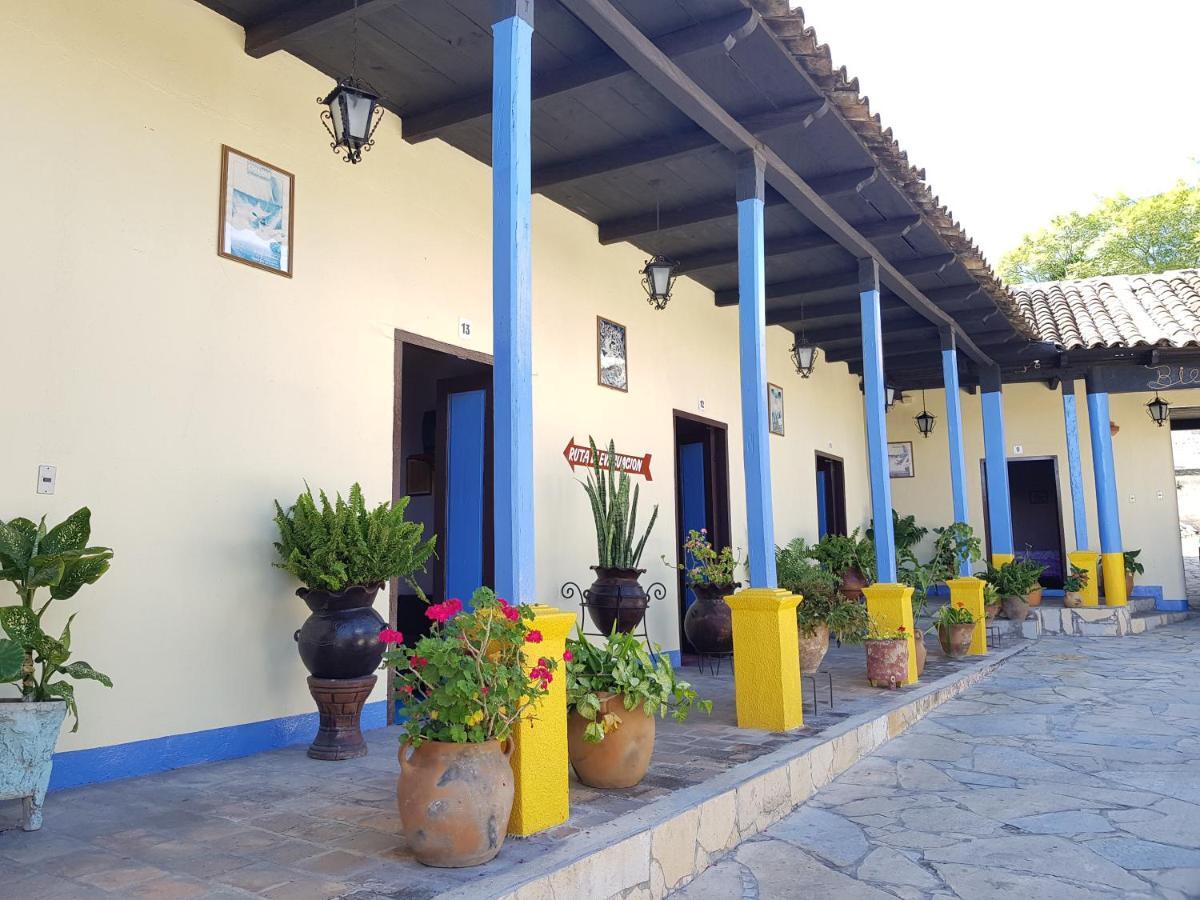 Hotel Lirice Colonial Comitan de Dominguez Zewnętrze zdjęcie